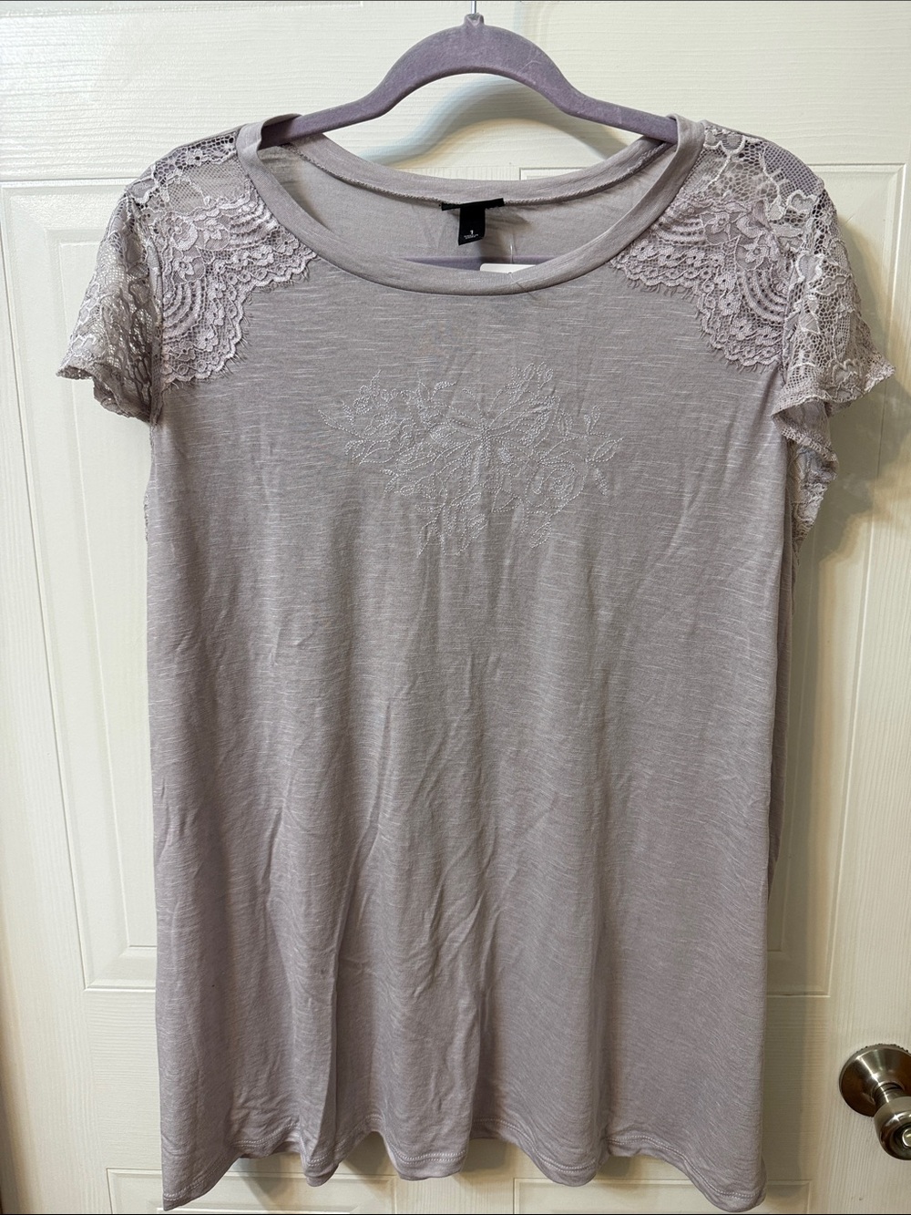 torrid Lace Sleeve Embroidery Top - Super Soft Butterfly Grey